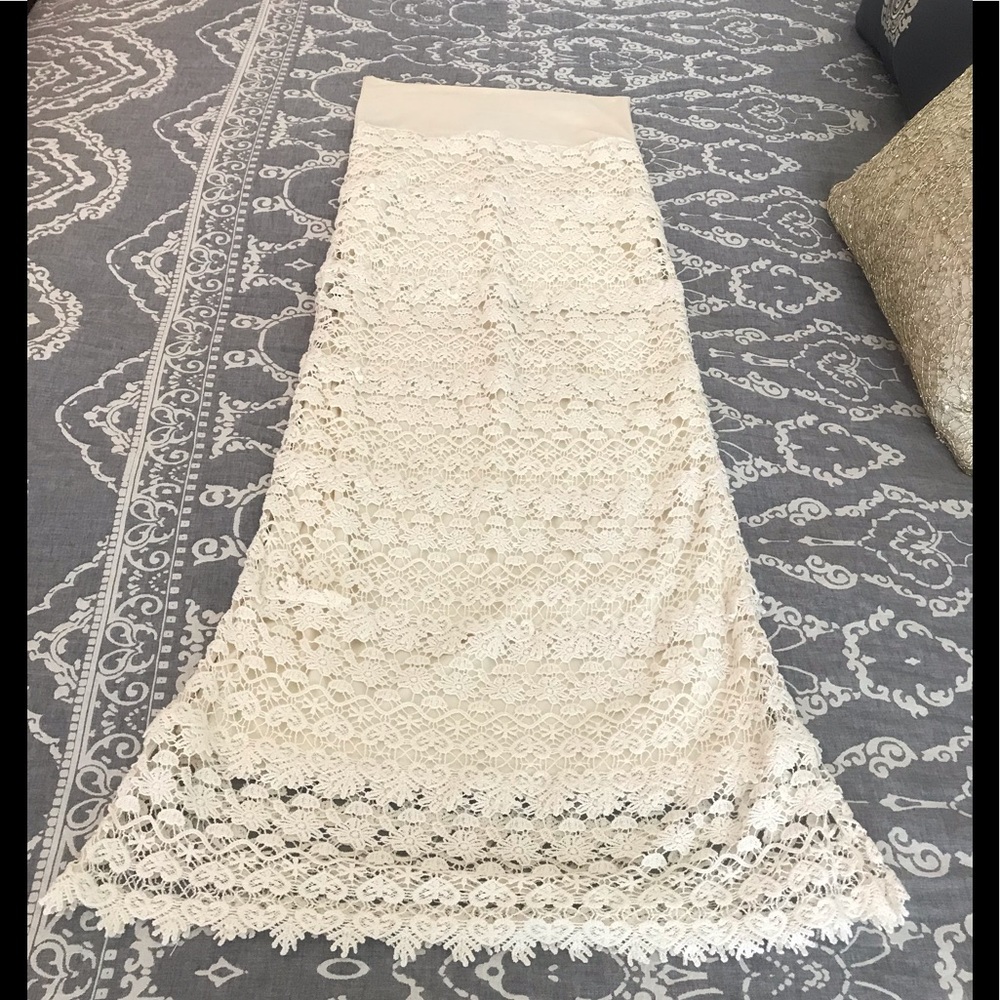 Solitaire by Ravi Khosla Ivory Crochet Lace Dress. NWOT. Size XS. - Picture 10 of 14